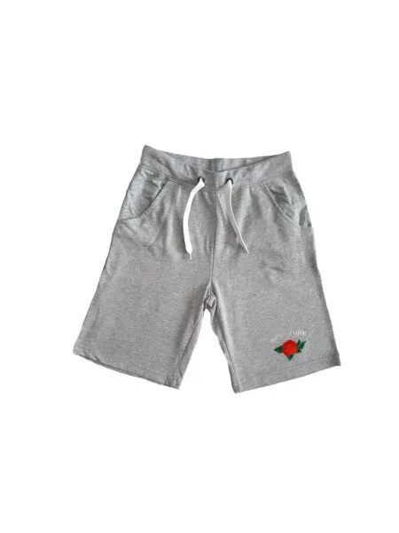 Stickerei auf Shorts